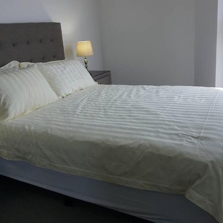 Skyone Lux 2Bed Room Aprt In Boxhill With Car Park Box Hill Exterior photo